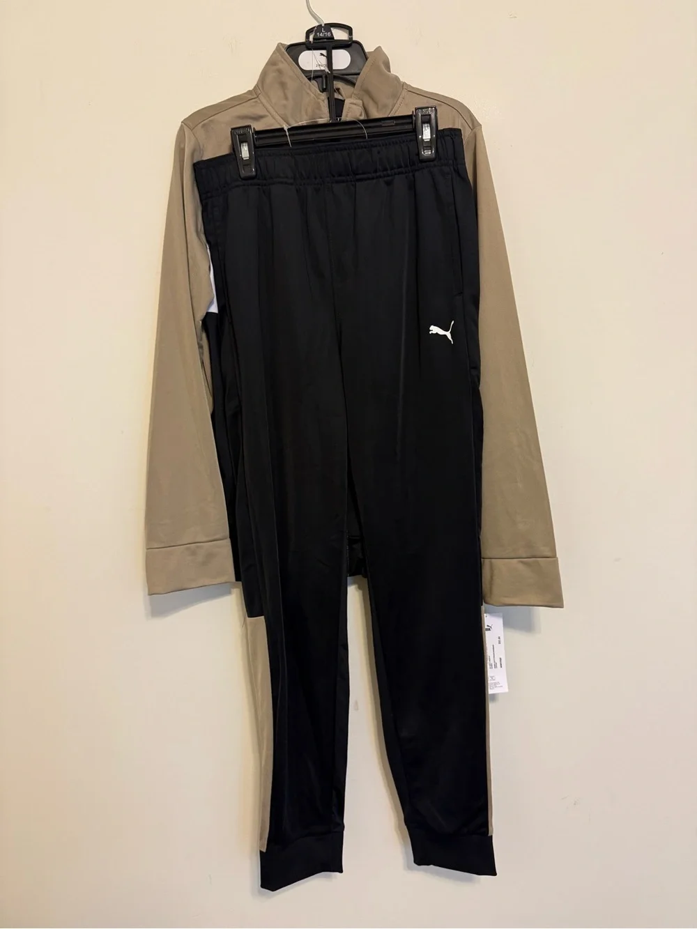 Puma Kids 2 Piece Track Suit Set Black Tan Jogger Jacket Set Size L 14/16 NWT